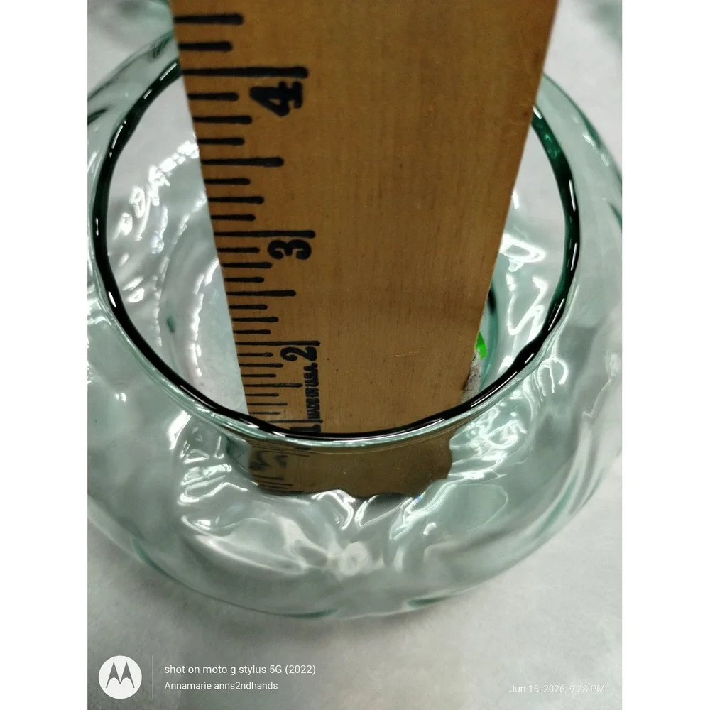 N/A green glass